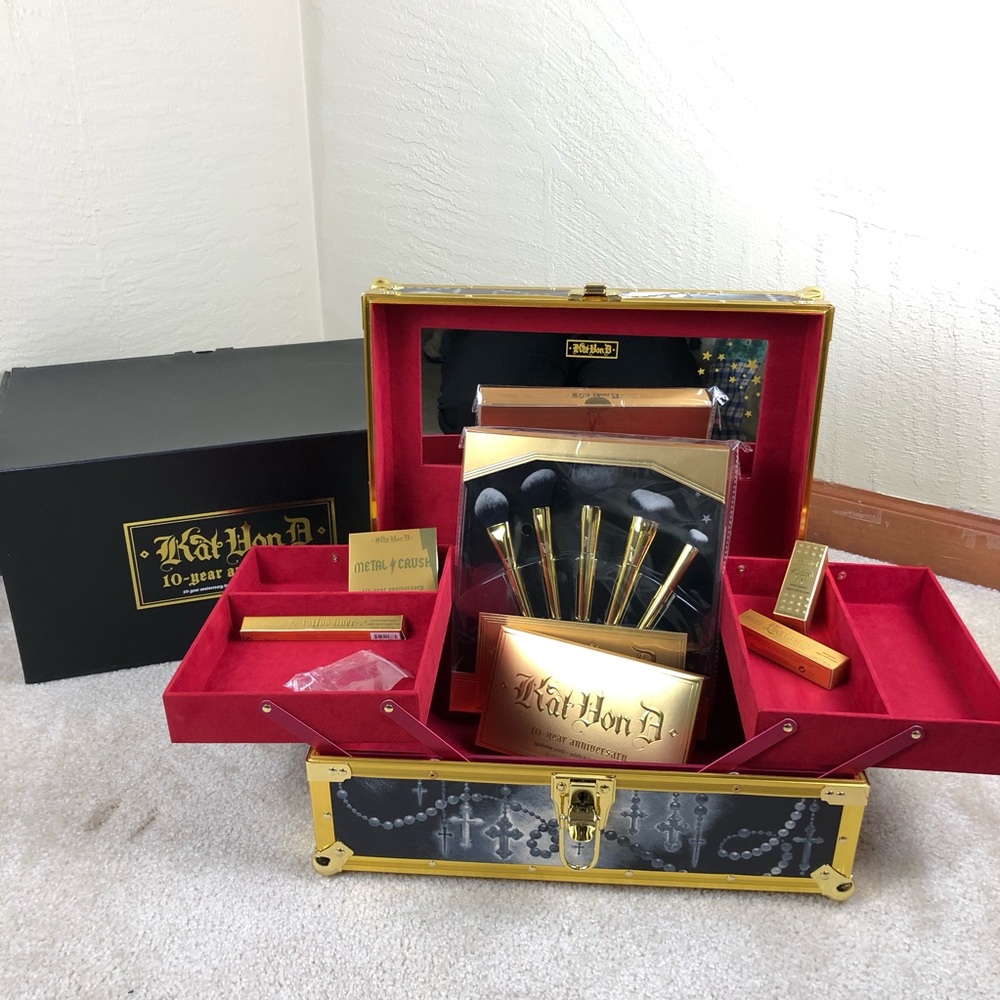 NEW Kat Von D Signed Train Case Bundle